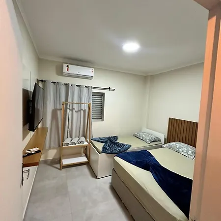 ApartamentoGuarujá a menos de 100 metros da praia-3